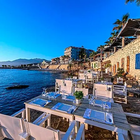 Glaros Royal Hotel 4*